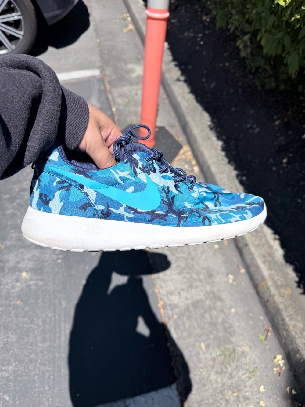 Nike blue camo roshe